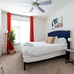 Modern Nulu 2Br Cozysuites 05
