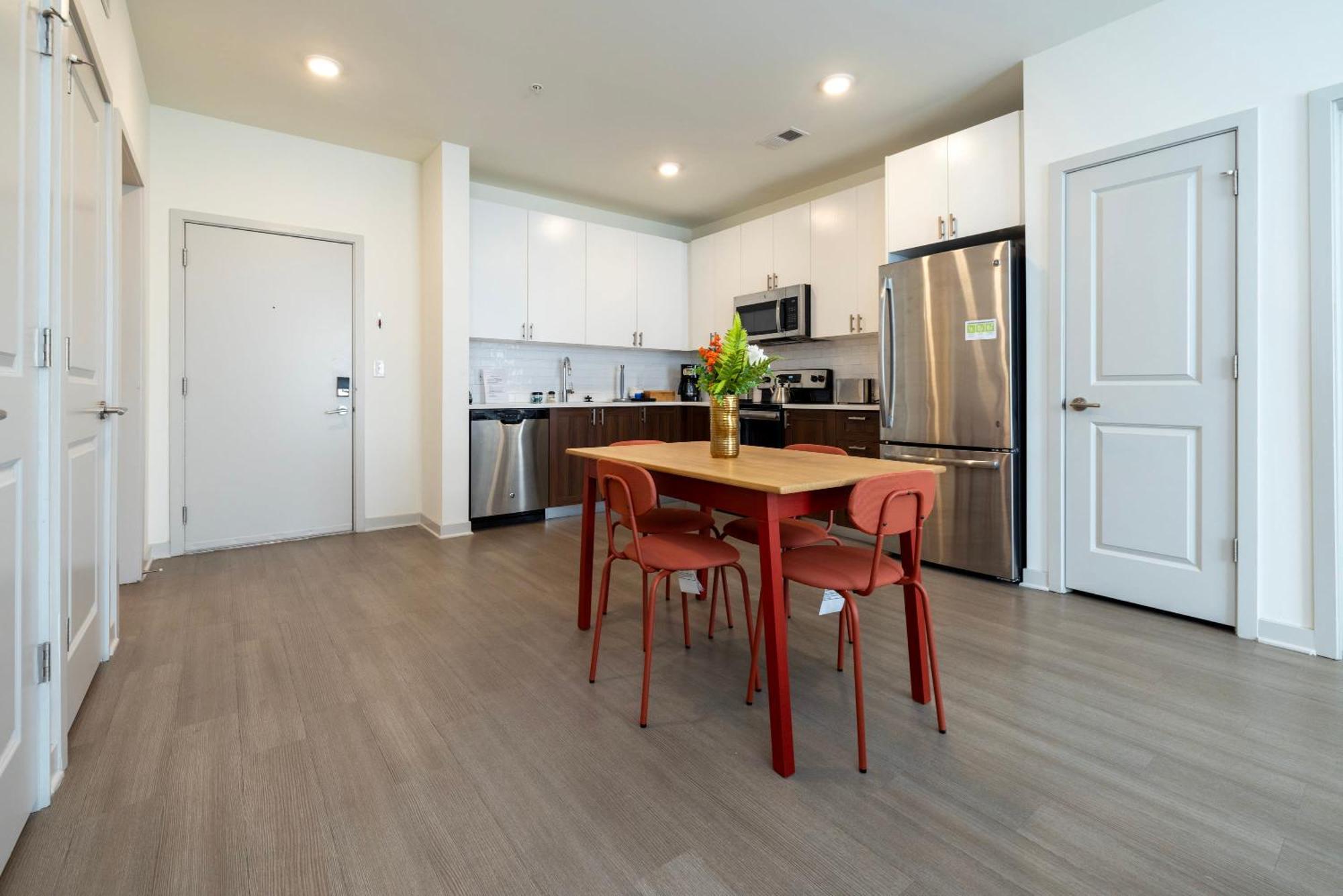 Modern Nulu 2br Cozysuites 05